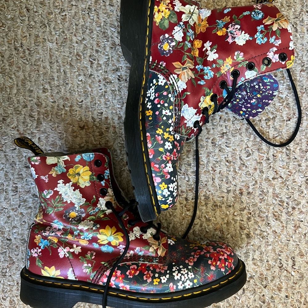 Minimally worn Doc Martens